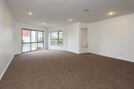 Photo of property in 12 Signallers Grove, Strathmore Park, Wellington, 6022