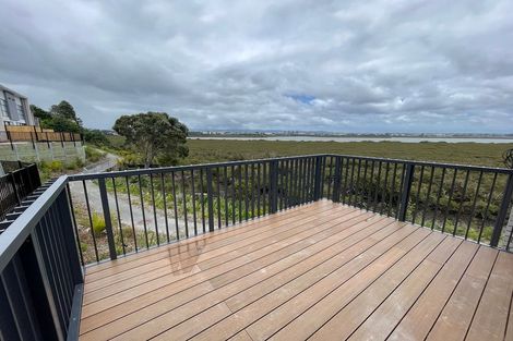 Photo of property in 112 Alford Street, Waterview, Auckland, 1026