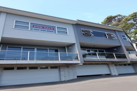 Photo of property in The Strand, 3/16 Ronald Street, Strandon, New Plymouth, 4312
