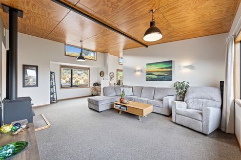 Photo of property in 16 Glendermid Close, Sawyers Bay, Port Chalmers, 9023