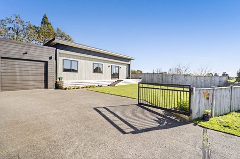 Photo of property in 7 Manatu Lane, Inglewood, 4330