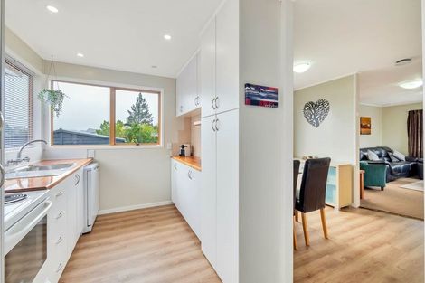 Photo of property in 9 Urlich Drive, Ranui, Auckland, 0612