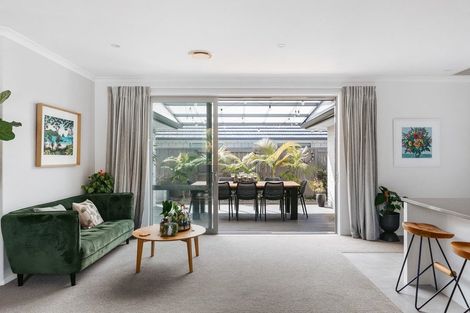 Photo of property in 13 Shoreview Close, Omokoroa, 3114