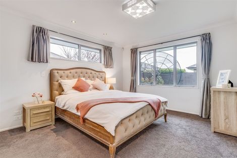 Photo of property in 17 Greenwich Street, Halswell, Christchurch, 8025