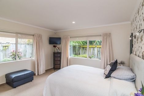 Photo of property in 6 Fleetwood Grove, Waikanae, 5036