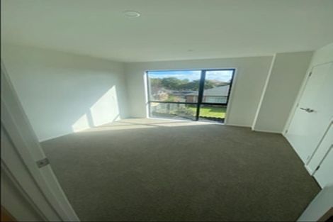 Photo of property in 4/47a Huntington Drive, Huntington Park, Auckland, 2013
