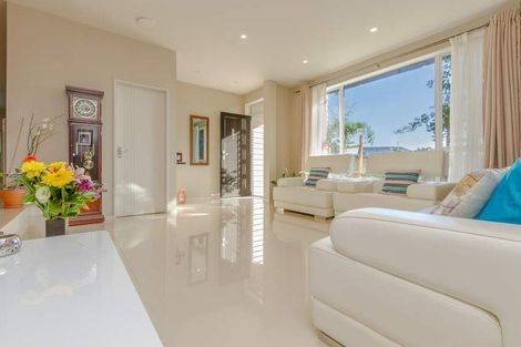 Photo of property in 15 Roadley Avenue, Sunnyhills, Auckland, 2010