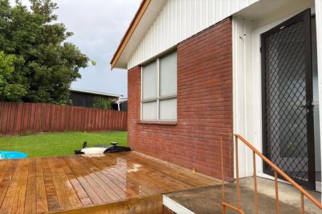 Photo of property in 1/14b Camrose Place, Glenfield, Auckland, 0629