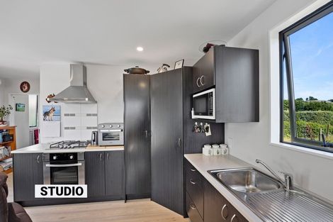 Photo of property in 27 Raukawa Road, Peka Peka, Waikanae, 5391