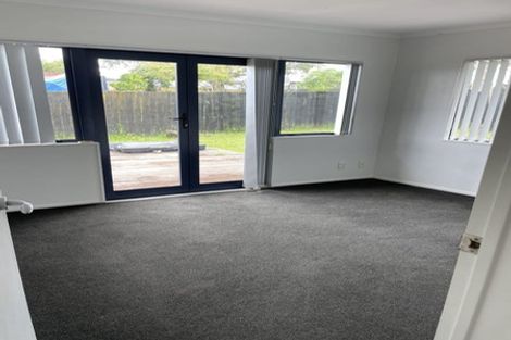 Photo of property in 445 Old Te Atatu Road, Te Atatu Peninsula, Auckland, 0610