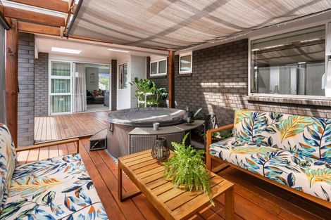 Photo of property in 47 Lake Drive, Tikipunga, Whangarei, 0112