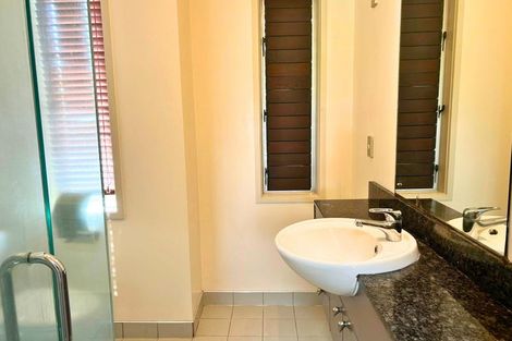 Photo of property in 6a Carlton Gore Road, Grafton, Auckland, 1023