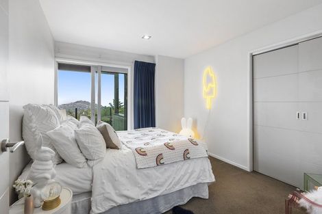 Photo of property in 24 Mewburn Rise, Karori, Wellington, 6012