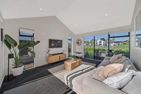 Photo of property in 2 Preferred Lane, Halswell, Christchurch, 8025