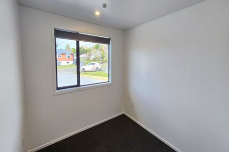 Photo of property in 8 Handley Place, Glen Avon, New Plymouth, 4312