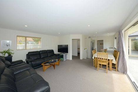 Photo of property in 73 Mandeville Street, Riccarton, Christchurch, 8011