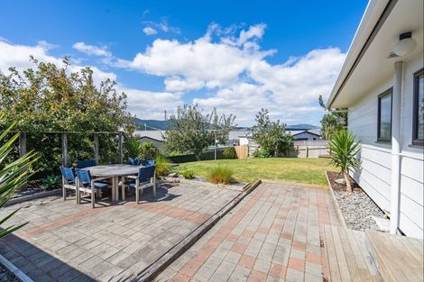 Photo of property in 11 Dennis Taylor Court, Paraparaumu, 5032