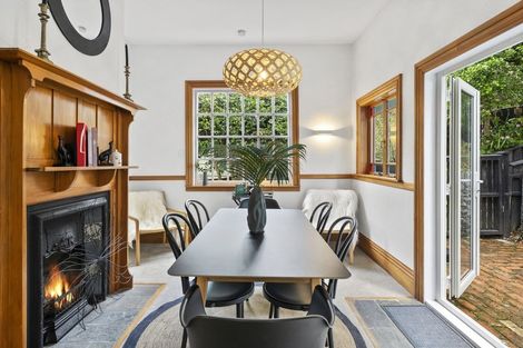 Photo of property in 27 Mortimer Terrace, Aro Valley, Wellington, 6021