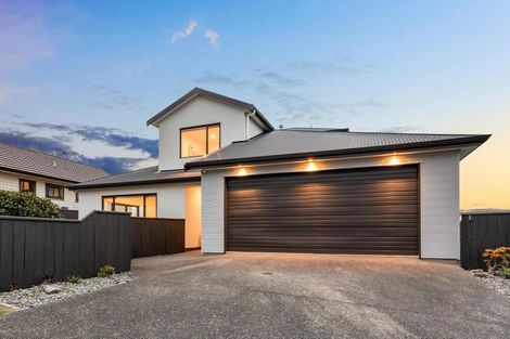 Photo of property in 84 Te Puia Drive, Aotea, Porirua, 5024