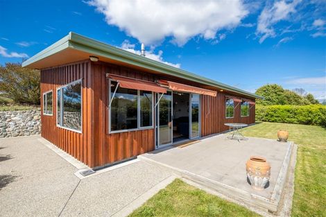 Photo of property in 335 Old Coach Road, Upper Moutere, 7173