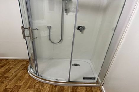 Photo of property in 3/178 Chivalry Road, Glenfield, Auckland, 0629