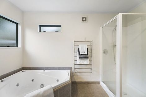 Photo of property in 32b Homestead Road, Manly, Whangaparaoa, 0930