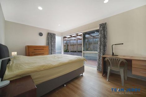 Photo of property in 2/9 Mccrystal Avenue, Bucklands Beach, Auckland, 2012