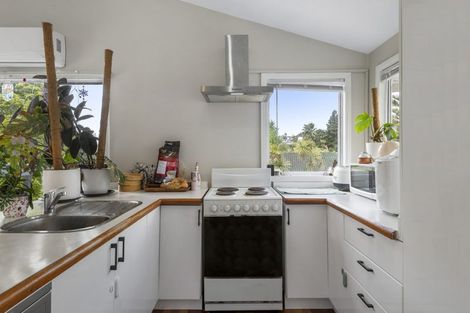 Photo of property in 16 Jayne Place, Torbay, Auckland, 0630