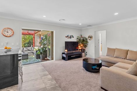 Photo of property in 7 Nypa Way, Somerville, Auckland, 2014