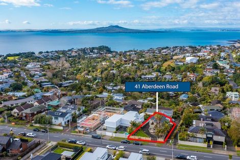 Photo of property in 41 Aberdeen Road, Castor Bay, Auckland, 0620