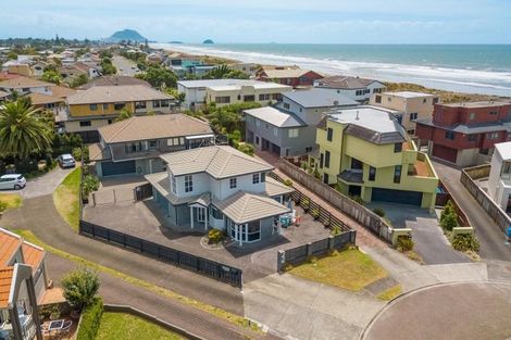Photo of property in 23a Sunbrae Grove, Mount Maunganui, 3116