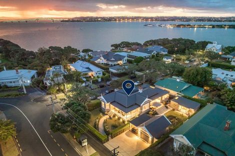 Photo of property in 58 Stanley Point Road, Stanley Point, Auckland, 0624