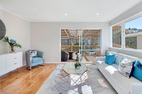 Photo of property in 25 Compton Street, Hillcrest, Auckland, 0627