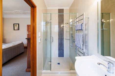 Photo of property in 21 Manapouri Crescent, Hokowhitu, Palmerston North, 4410