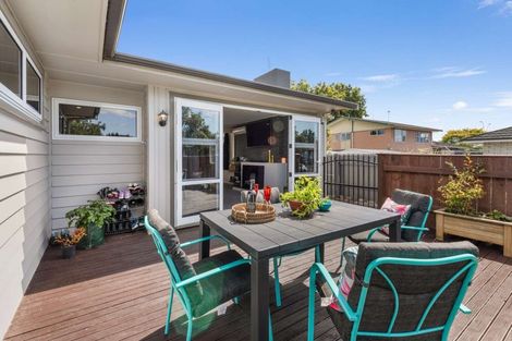 Photo of property in 4 Aspiring Avenue, Milson, Palmerston North, 4414