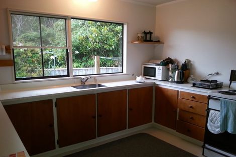 Photo of property in 30 Oxford Street, Tawa, Wellington, 5028