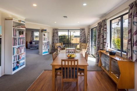 Photo of property in 7 Glentui Place, Waikawa, Picton, 7220