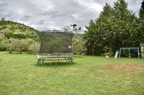 Photo of property in 135 South Manakau Road, Manakau, Otaki, 5583