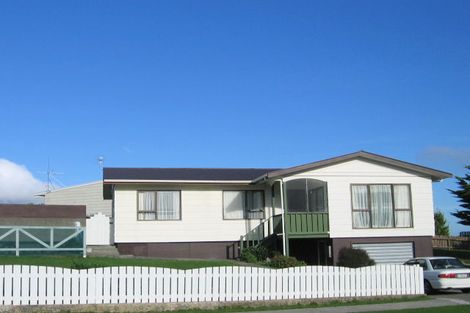 Photo of property in 7 Owaka Close, Kelson, Lower Hutt, 5010