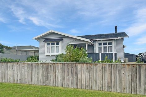 Photo of property in 22 Barling Street, Himatangi Beach, Foxton, 4891