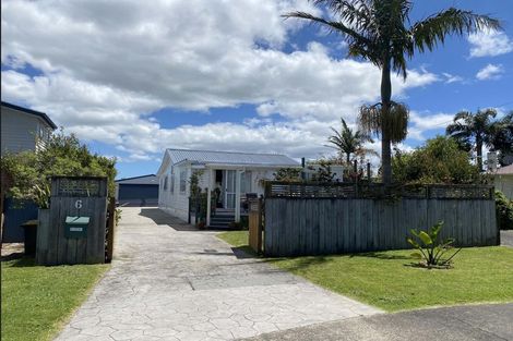 Photo of property in 6 Stafson Lane, Te Atatu Peninsula, Auckland, 0610