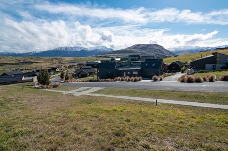 Photo of property in 63 Jacks Point Rise, Jacks Point, Queenstown, 9371