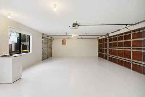 Photo of property in 4a Korotaha Terrace, Rothesay Bay, Auckland, 0630