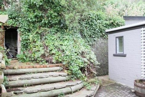 Photo of property in 70 Gladstone Road, Dalmore, Dunedin, 9010