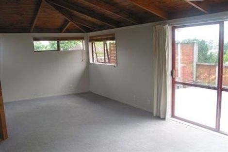 Photo of property in 1/43 Rawene Road, Birkenhead, Auckland, 0626