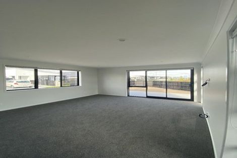 Photo of property in 3 Julie Lane, Papamoa, 3118