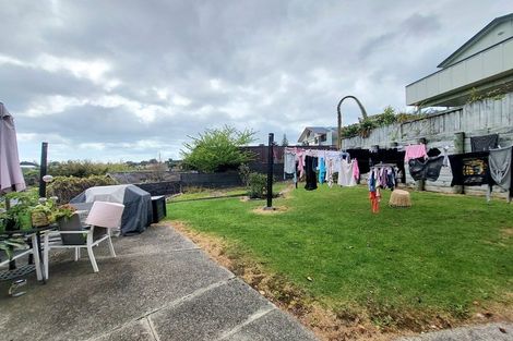 Photo of property in 2/24 Upland Street, Brookfield, Tauranga, 3110