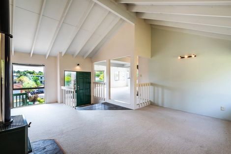 Photo of property in 5 Baltimore Place, Forrest Hill, Auckland, 0620