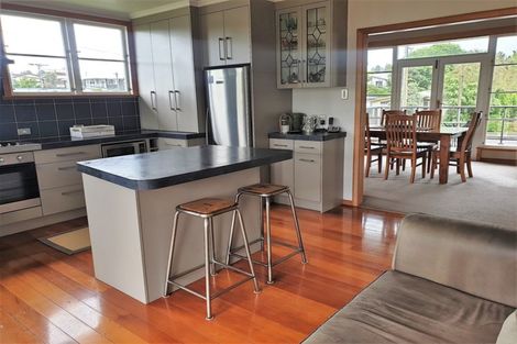 Photo of property in 5 Chamberlain Street, Dannevirke, 4930