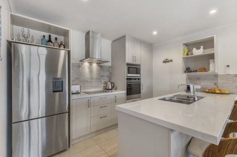 Photo of property in 21 Discovery Drive, Gulf Harbour, Whangaparaoa, 0930